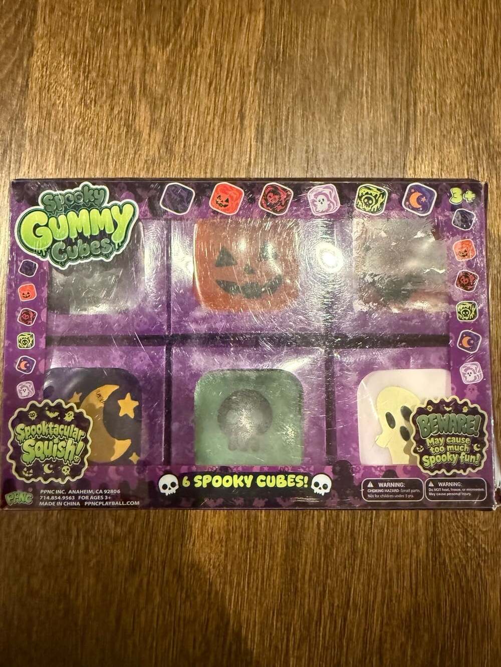 Spooky Gummy Cubes 6-Pack Squishy Toy